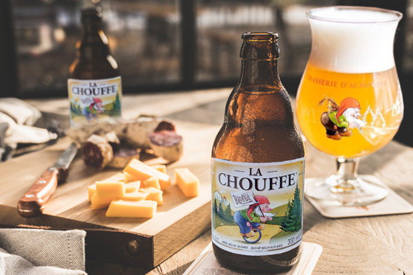 Ostbricka med La Chouffe Blonde.